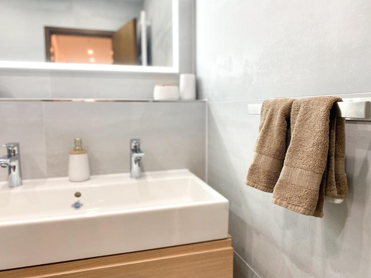 Modernes Apartment In Zentrumsnaehe Mit Eigenem Stellplatz บาเดน-บาเดน ภายนอก รูปภาพ